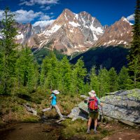 Hike to Jumbo Pass with Martyn Williams and Maria Perez